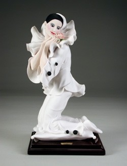 Giuseppe Armani Pierrot And The Rose 1662F Open Edition Sculpture.