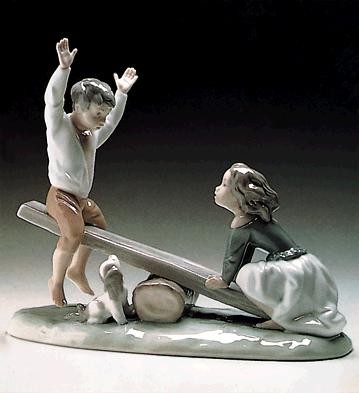 Lladro See-Saw 4867 Porcelain Figurine