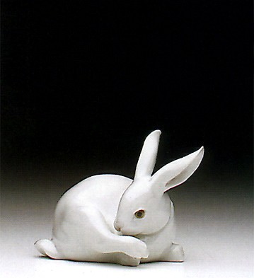 Lladro Preening Bunny 1992-97 5906G Porcelain Figurine