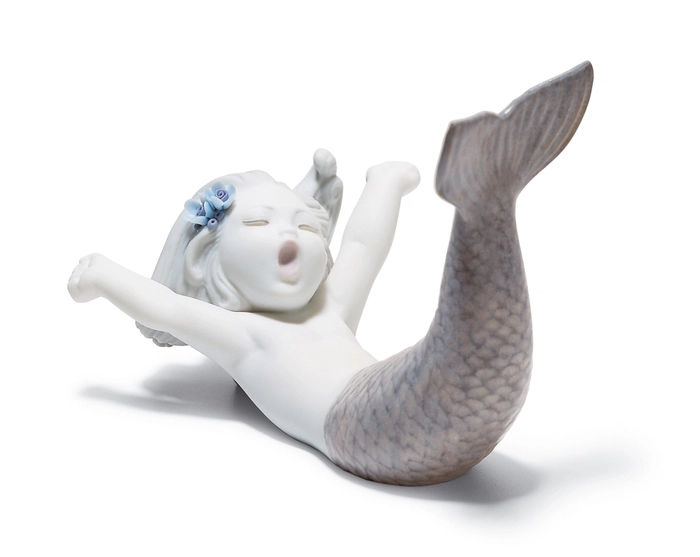 Lladro - WAKING UP AT SEA