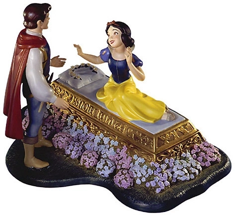 WDCC Disney Classics - Snow White And Prince A Kiss Brings Love Anew