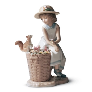 Lladro-HELLO, LITTLE SQUIRREL