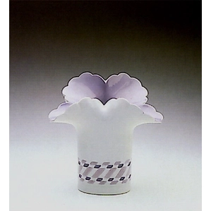 Lladro-White Basket Vase 1989-90