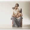 Lladro - In Mothers Arms 2000-2002