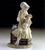 Lladro - Feeding Her Son 1982-91 ***