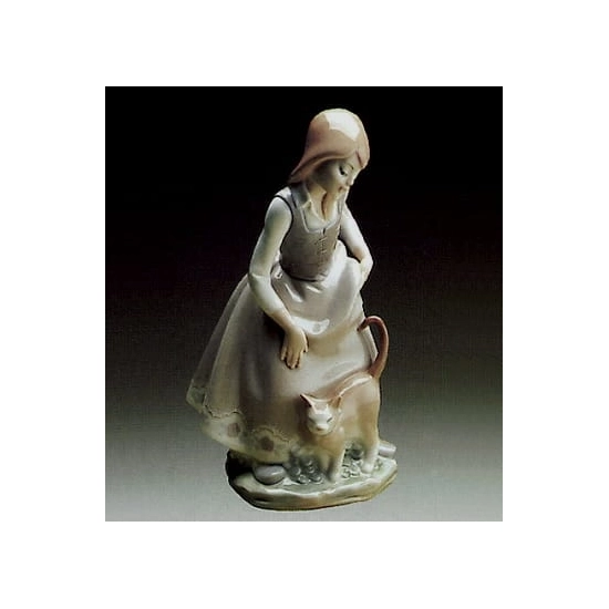 Lladro - Little Girl w/Cat