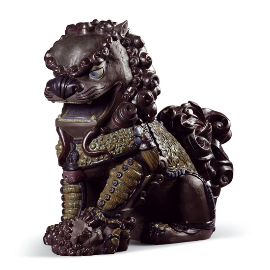 Lladro - Oriental Lioness (Black)