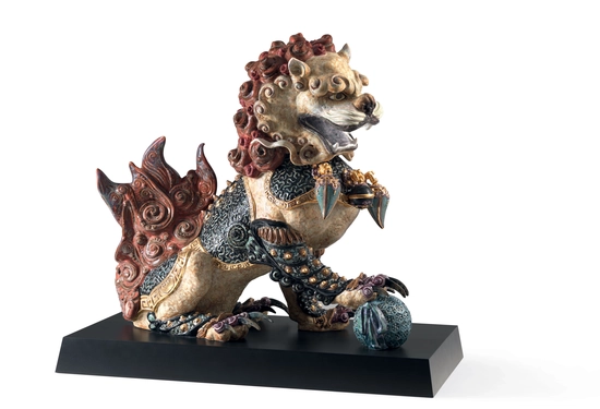 Lladro - Guardian Lion - Red