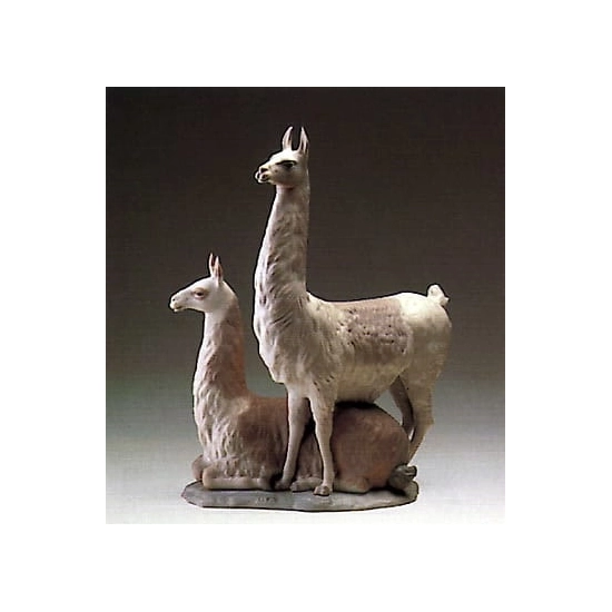 Lladro - Llama Group