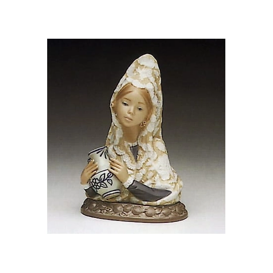 Lladro - Valencian Beauty