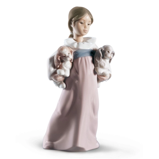 Lladro - ARMS FULL OF LOVE