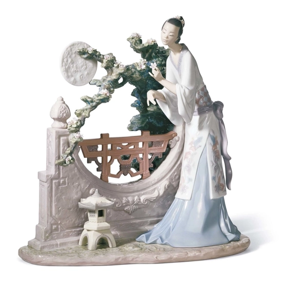 Lladro - Oriental Moon