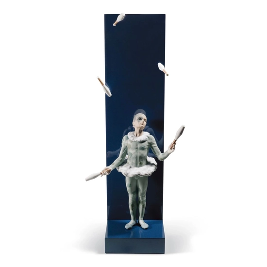 Lladro - JUGGLER WITH CLUBS