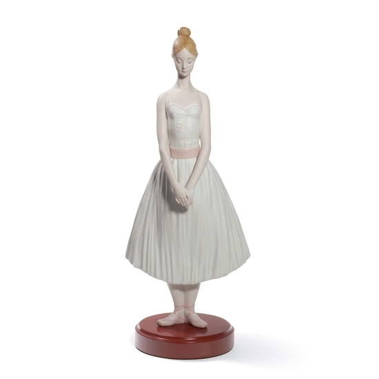 Lladro - Shy Ballerina