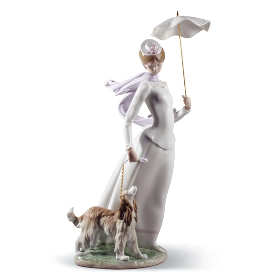 Lladro - Lady With Shawl