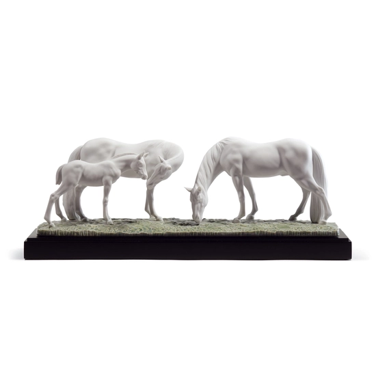 Lladro - HORSES IN THE MEADOW