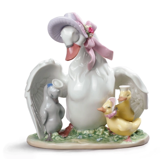 Lladro - THE UGLY DUCKLING