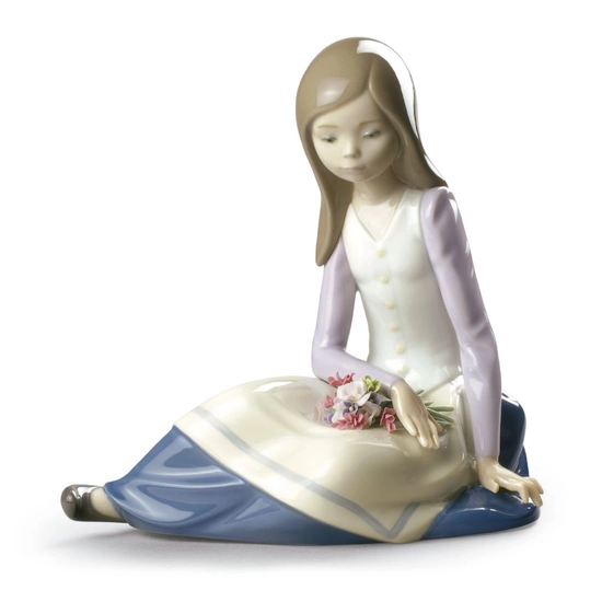 Lladro - Contemplative Young Girl