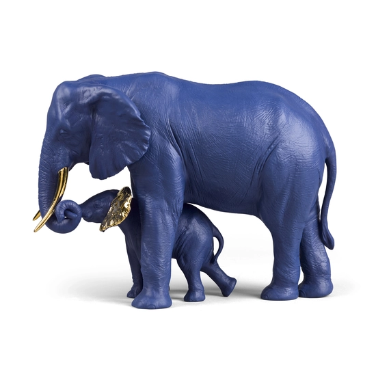 Lladro - Leading The Way Elephants. Blue-Gold