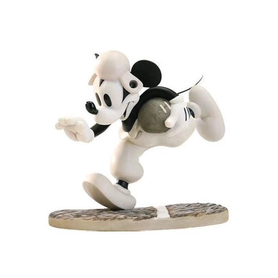 WDCC Disney Classics - Touchdown Mickey Rah, Rah, Mickey