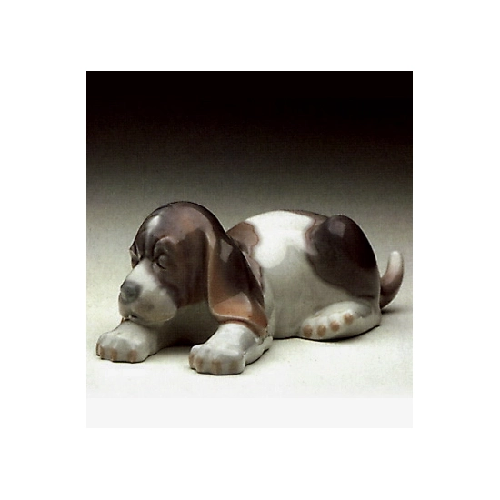 Lladro - Beagle Puppy Lying 1969-91