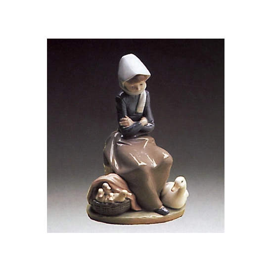 Lladro - Girl With Ducks - Duck Seller 1974-93