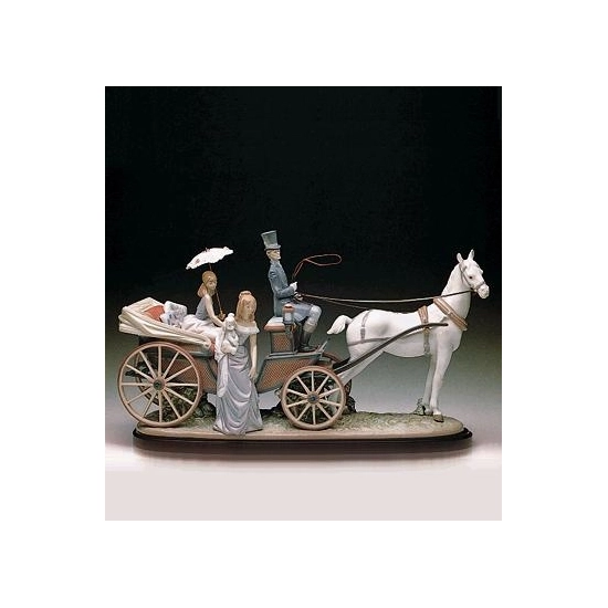 Lladro - The Landau Carriage