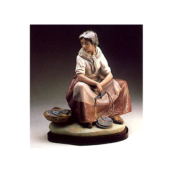 Lladro - Fisherwoman 1978-85