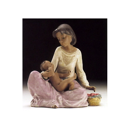 Lladro - Dressing The Baby 1994-97