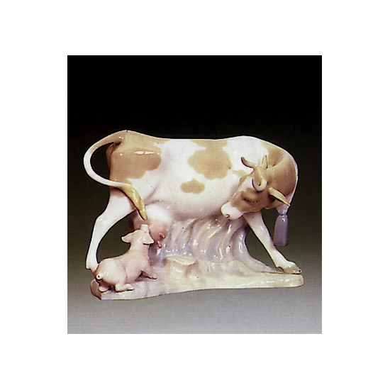 Lladro - Cow With Pig 1969-81