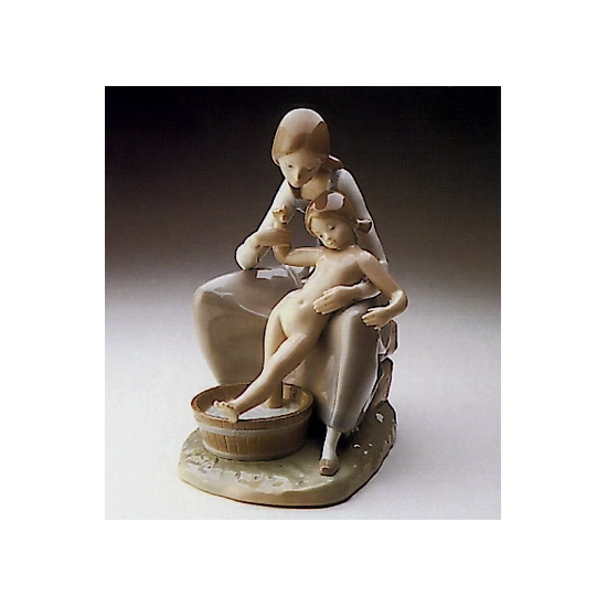 Lladro - Bathing the Girl 1974-78