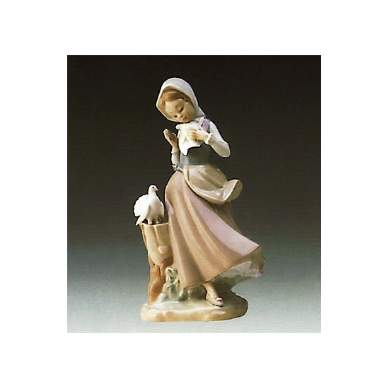 Lladro - Girl With Pigeons 1974-90