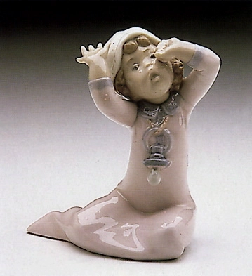 Lladro-Baby Yawning With Dummy 1982-85