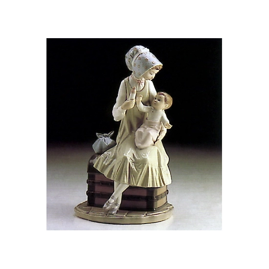 Lladro - Feeding Her Son 1982-91 ***