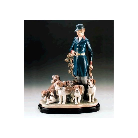 Lladro - Master Of The Hounds Le3000