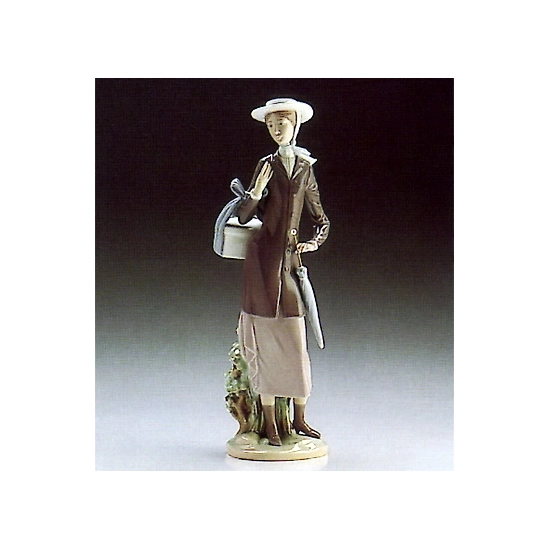 Lladro - A New Hat 1986-89