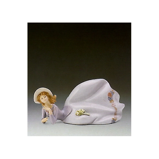 Lladro - Pretty Pose 1989-93