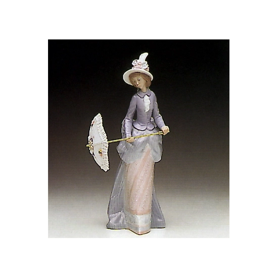 Lladro - Feathered Hat On The Avenue 1990-94