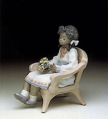 Lladro-Sitting Pretty - Open Box