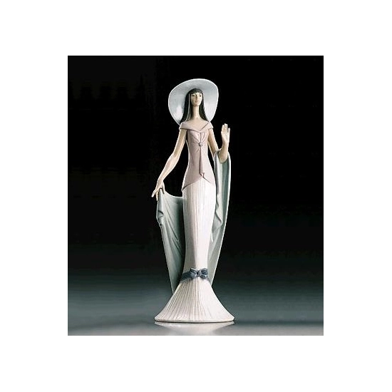 Lladro - Lady Of Nice 1995-99