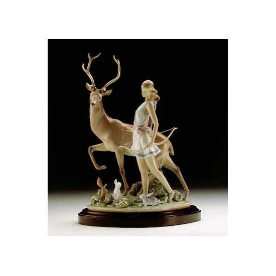 Lladro - Diana, Goddess Of The Hunt 1996-2000