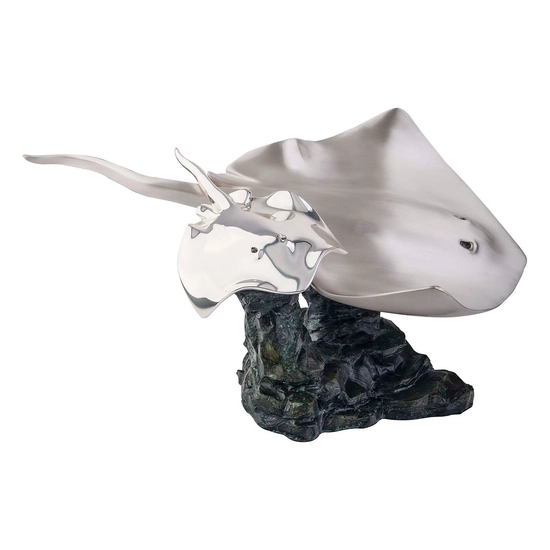 Dargenta - Mother & Child Manta Rays Swimming Statue