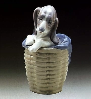 Lladro-Dog in Basket