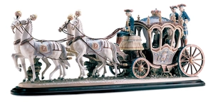 Lladro-XVIIIth Century Coach