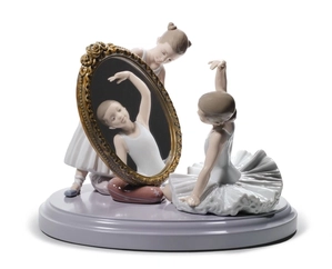 Lladro-My Perfect Pose