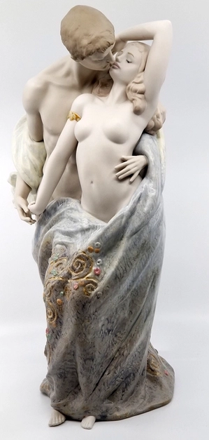 Lladro-PASSIONATE LOVERS LIMITED EDITION