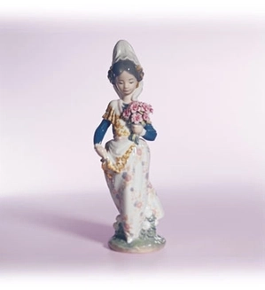 Lladro-Valencian Lady