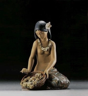 Lladro-HawaIIan Flower Vendor 1982-2000