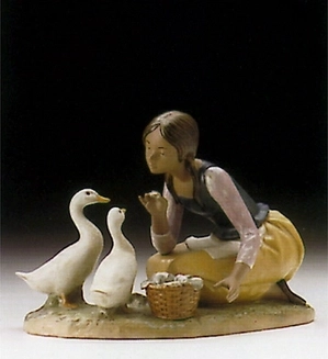 Lladro-Feeding The Ducks 1996-99