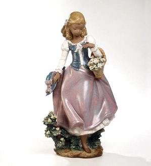 Lladro-Winds Of Springtime